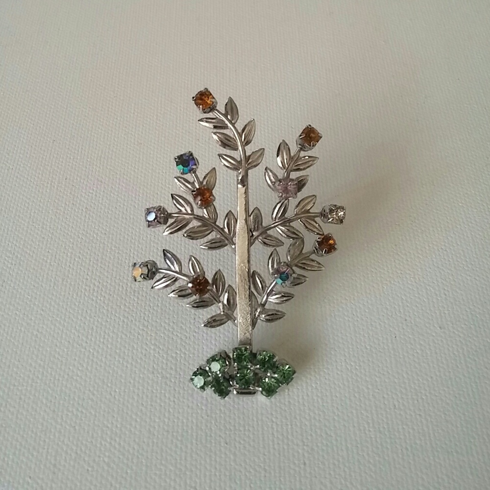 Vintage tree brooch